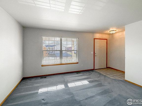 4th image of 2351 Lawson Dr