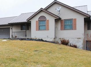 N5700 Hillview Ln, Horicon, WI 53032