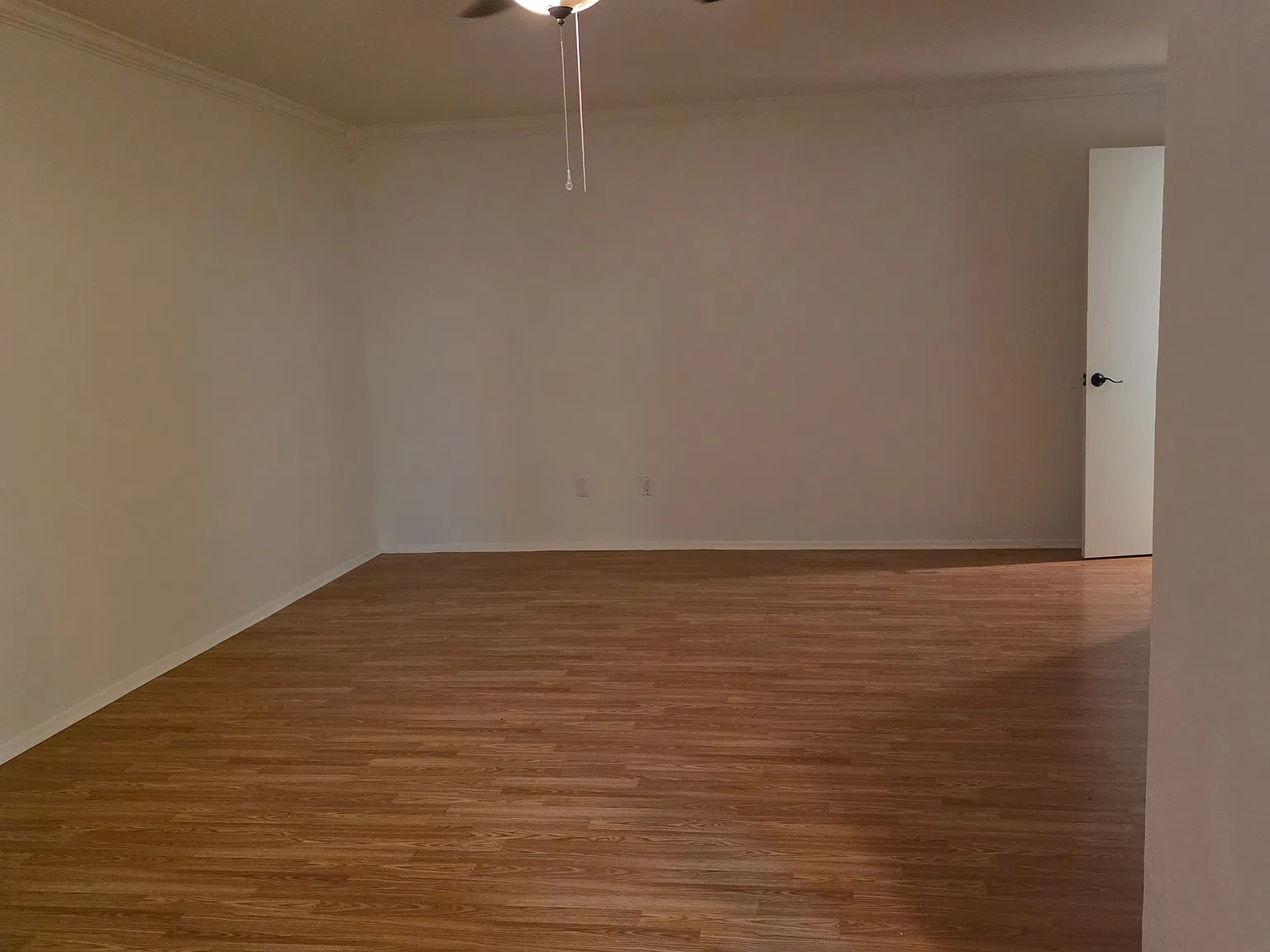 3 bed, 1900 sqft, $2,000 — Photo 4