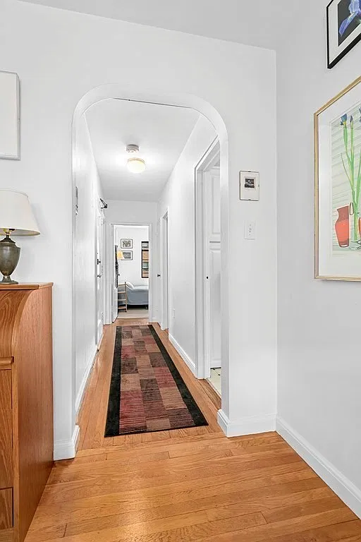 2 bed, 702 sqft, $2,450 — Photo 4