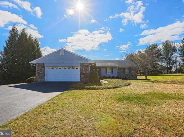 14005 Fox Land Rd, Phoenix, MD 21131