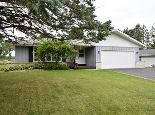 456 Rivermoor Dr, Waterford, WI 53185