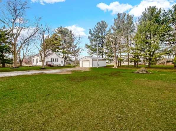 11341 N 900 W, Demotte, IN 46310