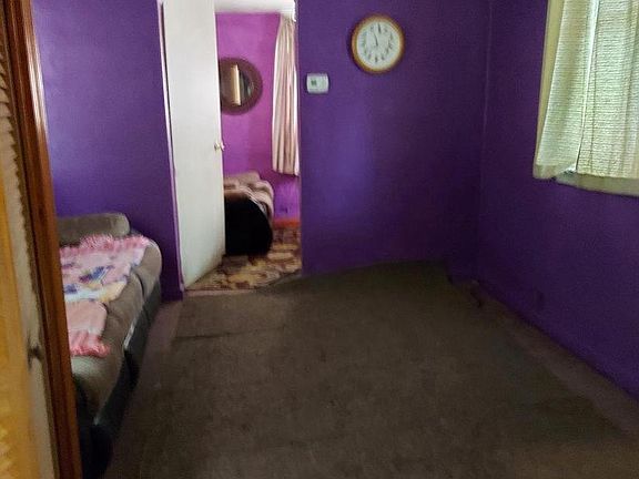 2nd image of 4589 Belmont Ave