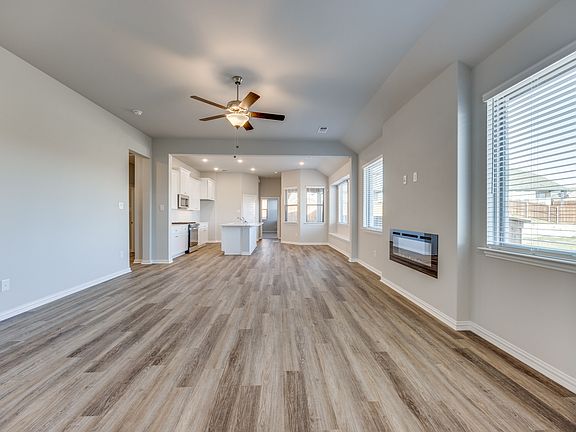 3rd image of 3728 Aqua Ln