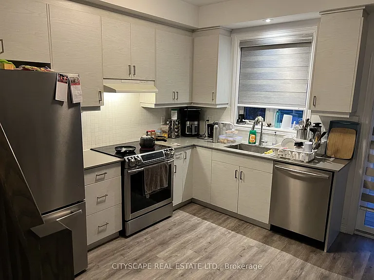 575 Woodward Ave #17 — Photo 3