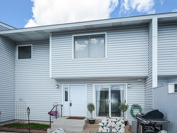 2nd image of 2176 Tower Ct