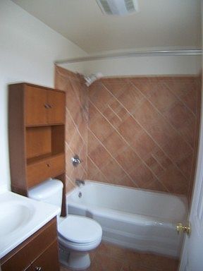 4th image of 611 W Green Dr APT D