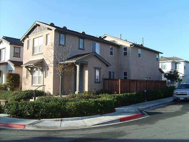 2nd image of 1559 Moonbeam Ln