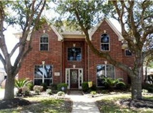 2015 Golden Bay Ln, League City, TX 77573