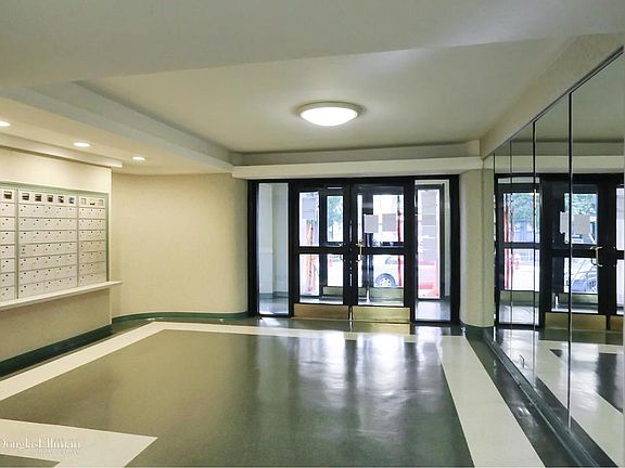 4th image of 9840 64th Ave APT 1A