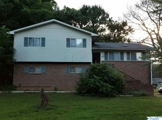 2623 Skyline Dr NW, Huntsville, AL 35810