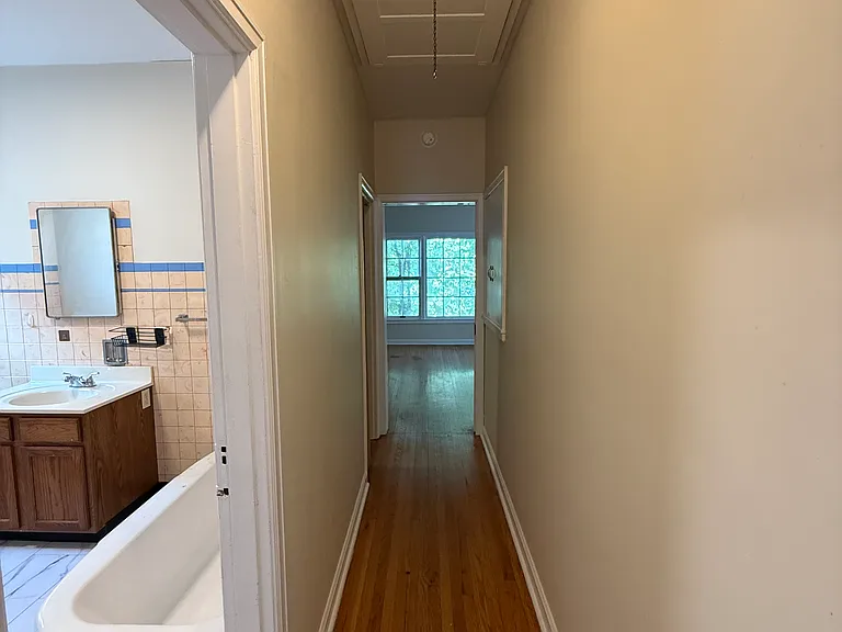 720 Seminary St — Photo 12