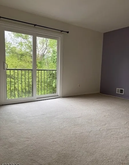 602 Spruce Hills Dr — Photo 3