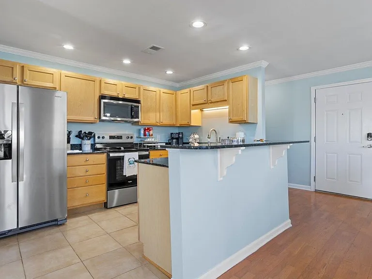 Beachview Dr — Photo 36