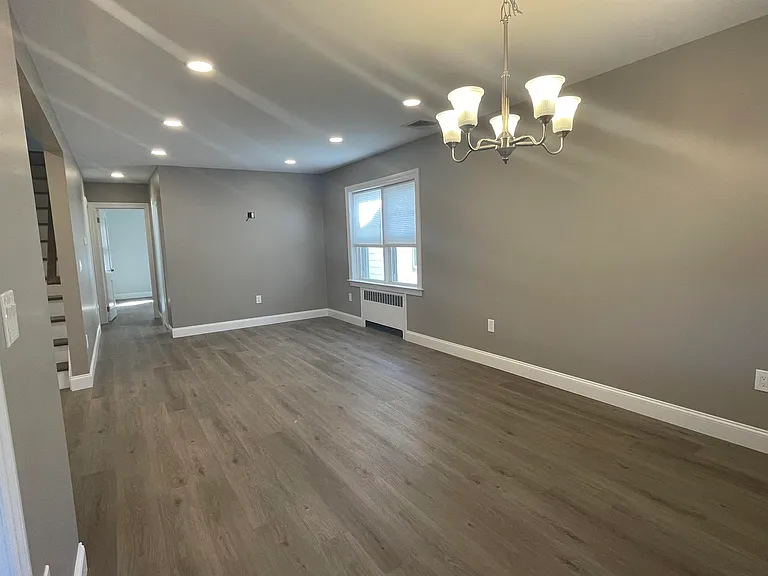 58 Hastings Ave — Photo 12
