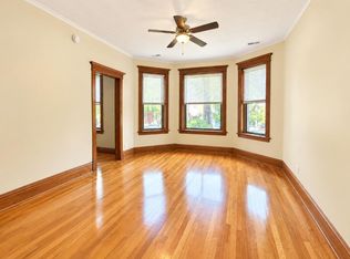 3855 W Wrightwood Ave #2, Chicago, IL 60647