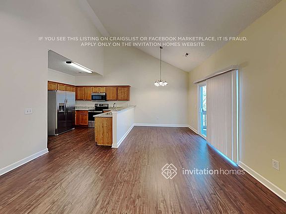 4th image of 302 Olde North Church Dr
