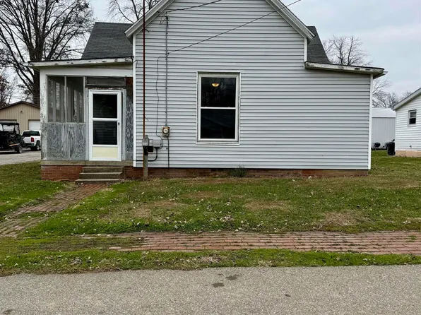 122 E Taylor St, Boonville, IN 47601
