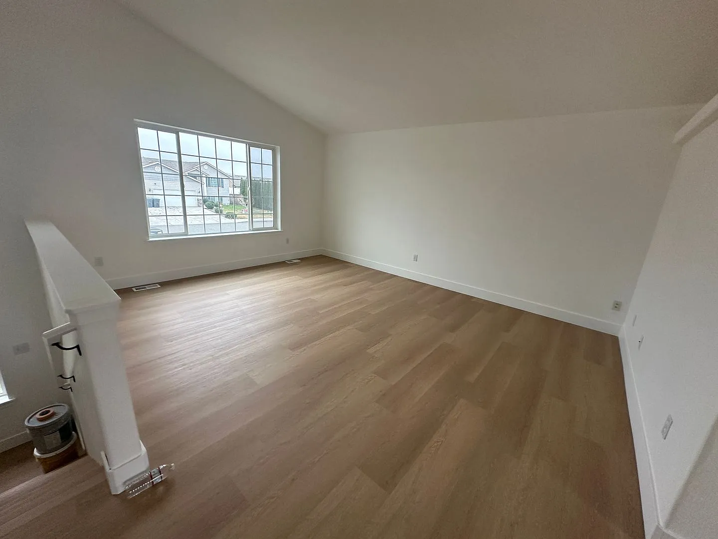 Spacious Single Family - Remodeled- Home with big yard in great location — Photo 2
