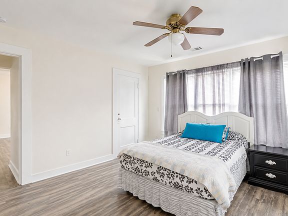 5th image of 310 Charles St #3