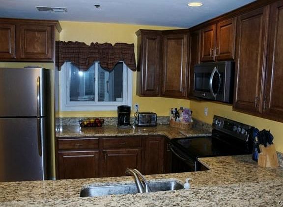 3rd image of 2660 North Ave #102