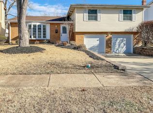 1955 Danelle Dr, Florissant, MO