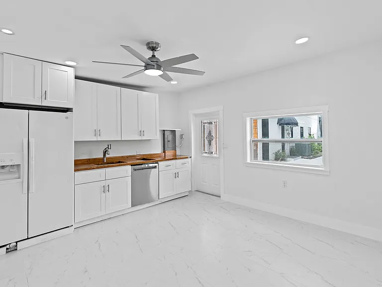 4112 Garden Ave #C — Photo 3