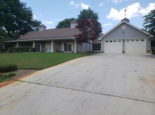 20 Meadowood Dr NW, Rome, GA 30165