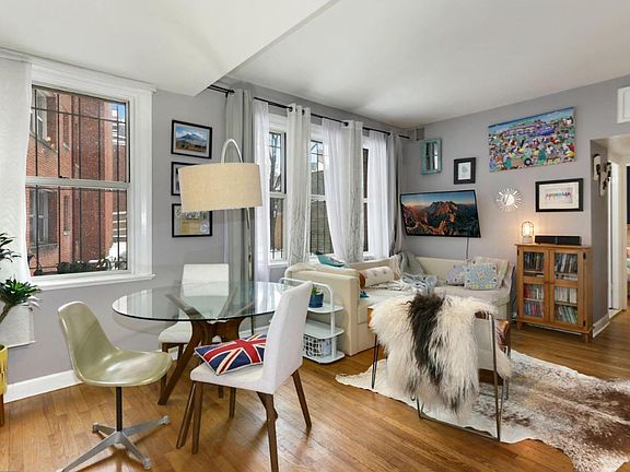3rd image of 1615 Kenyon St NW APT 2