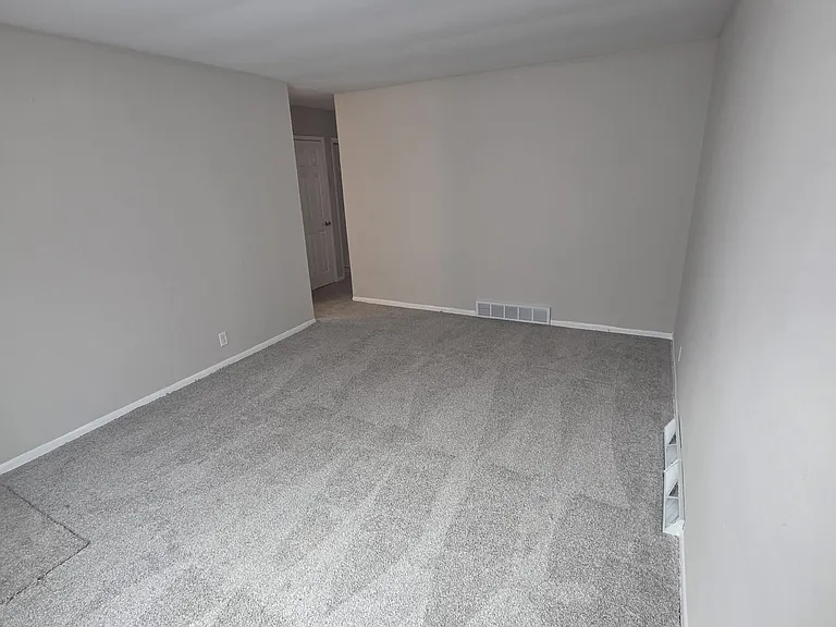 1225 Redman Blvd — Photo 3