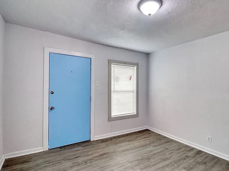 1002 23rd St #2 — Photo 7
