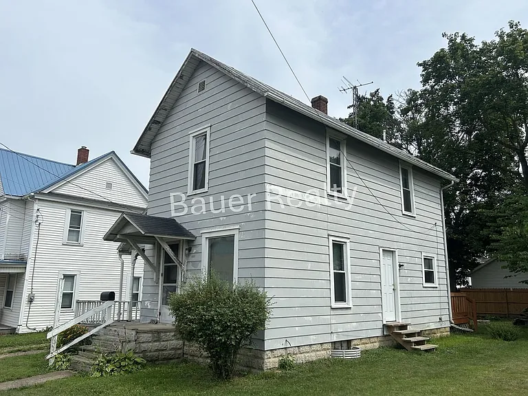 229 Ohio St — Photo 3