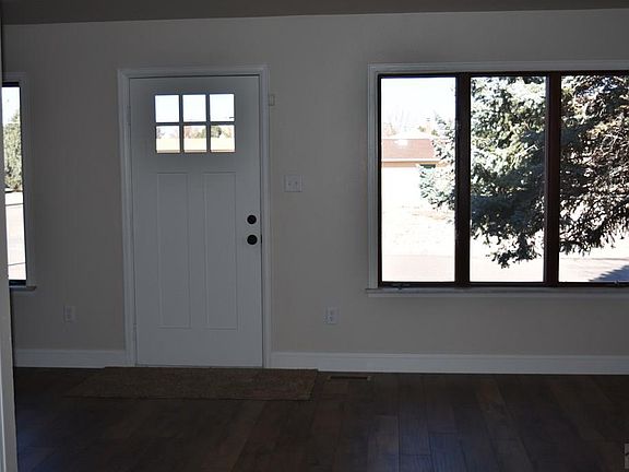 4th image of 7 Wheatridge Dr