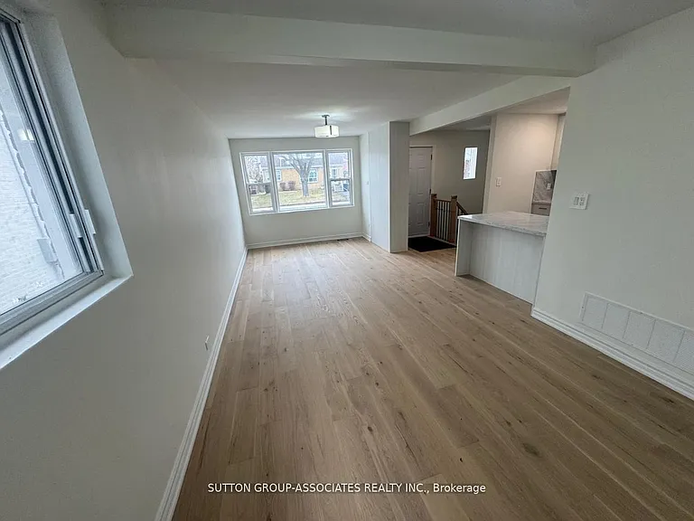 121 Yardley Ave — Photo 7