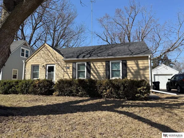 2343 S 35th St, Lincoln, NE 68506