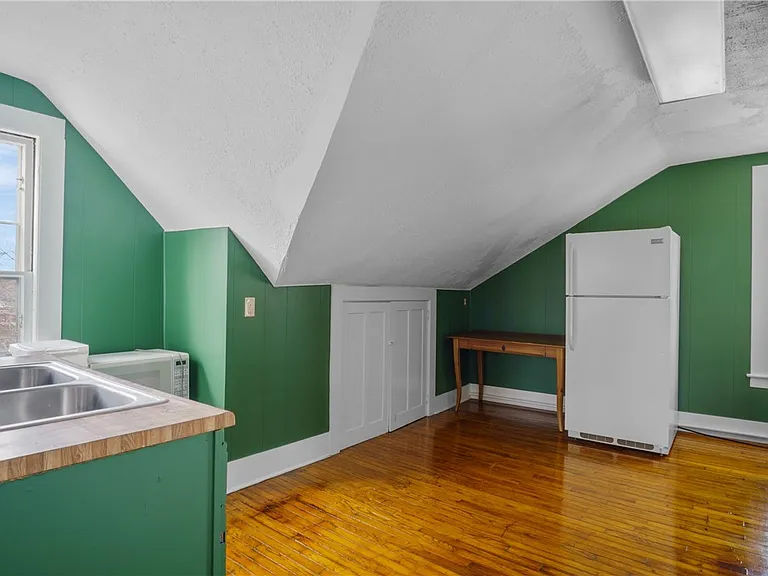 49 Elm St #3 — Photo 6