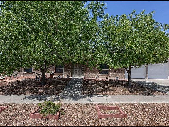 3rd image of 3145 Edgerock Dr