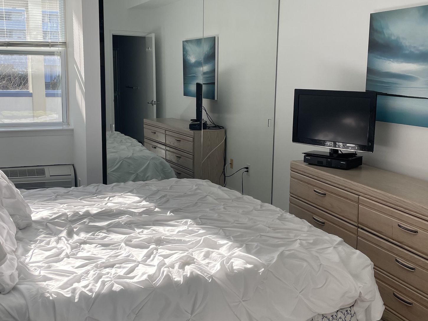 Master Bedroom with king size bed