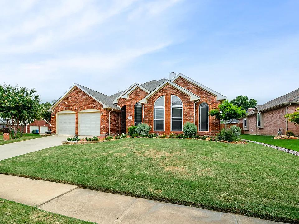 1212 Littlejohn Ct