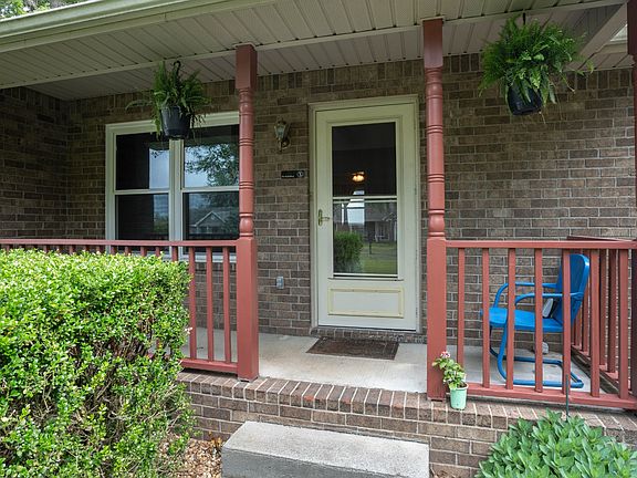 3rd image of 1215 Ledbury Dr