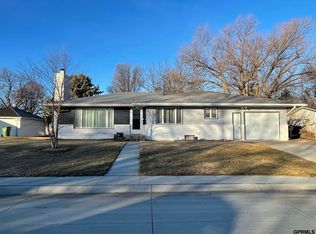 1041 11th St, Henderson, NE 68371
