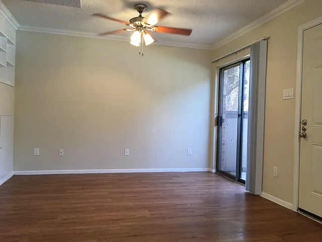 Aquarena Springs Dr, San Marcos — Photo 2