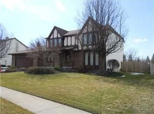 17 Crystal Tree Ct, Buffalo, NY 14224