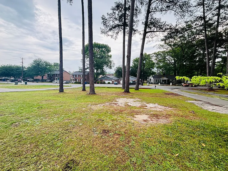 527 S Beltline Blvd — Photo 2