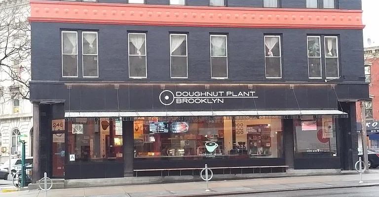 Rented by R New York | media 41