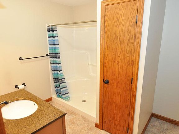 2nd image of 260 Carrie Ave NW