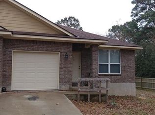 133 N Kanaio Dr UNIT B, Bastrop, TX 78602