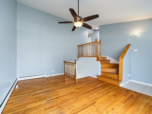 5th image of 8837 Robin Dr