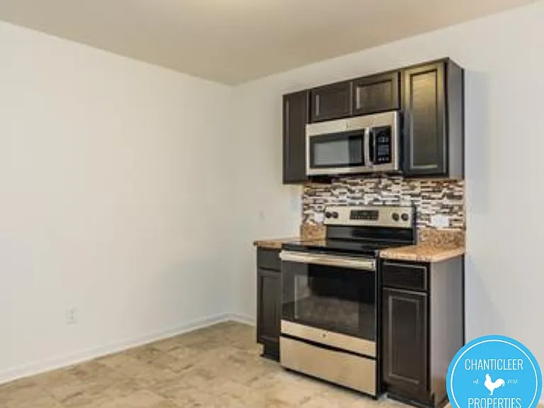 3536 Midway Island Ct — Photo 9
